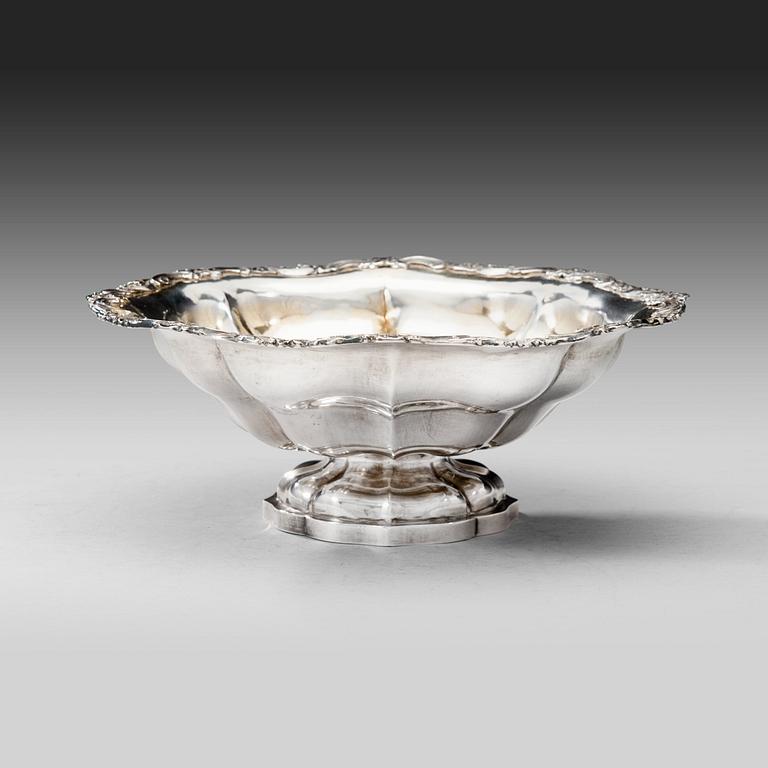 A silver bowl by Alexander Stockberg, St. Petersburg 1855. Weight 359 g.