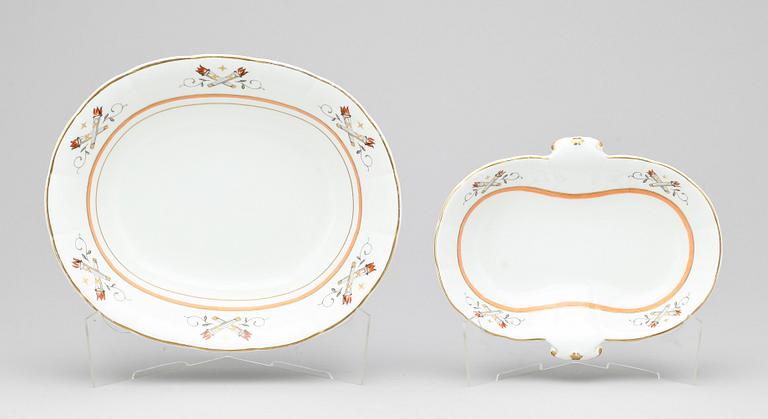 SERVISDELAR, 75 delar, benporslin, "Facklan", Wilhelm Kåge, Gustavsberg, 1930-tal.