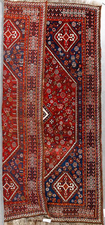 MATTA, semiantik/old Kashgai, ca 260x172 cm.