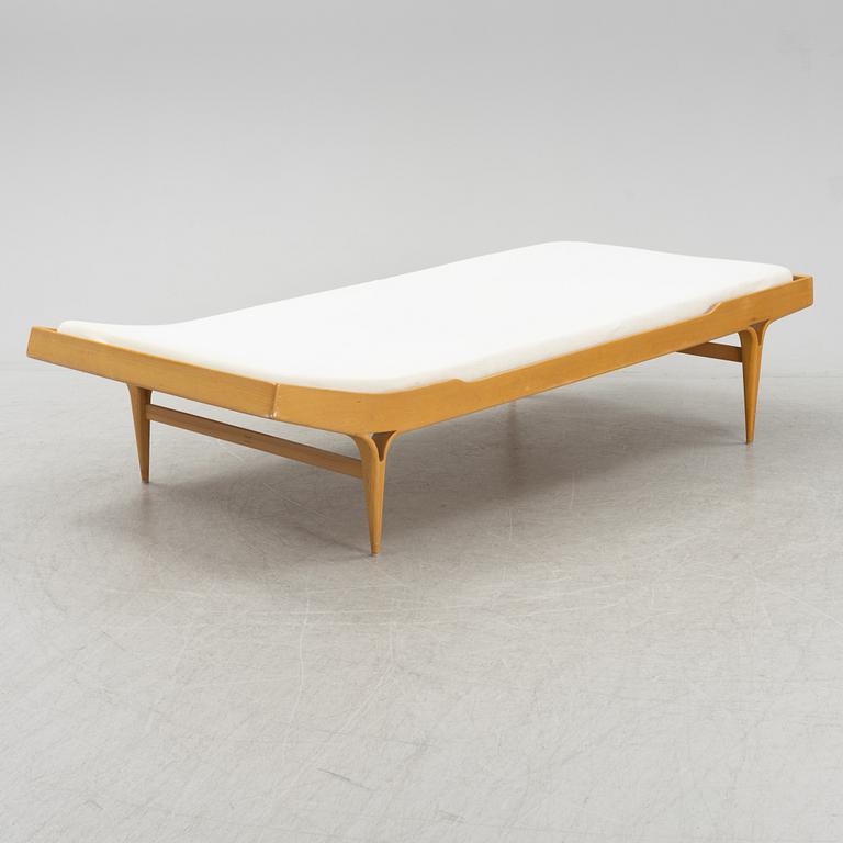 Bruno Mathsson, a model "T 303 / Berlin 60" daybed from Firma Karl Mathsson, Värnamo.