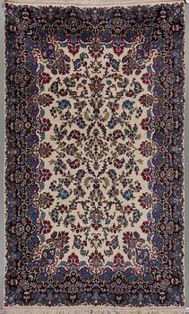 MATTA. old, Kirman. Ca 293 x 178 cm.