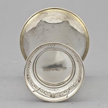 POKALER, 3 st, Sverige, 1900-tal, vikt 690 g.