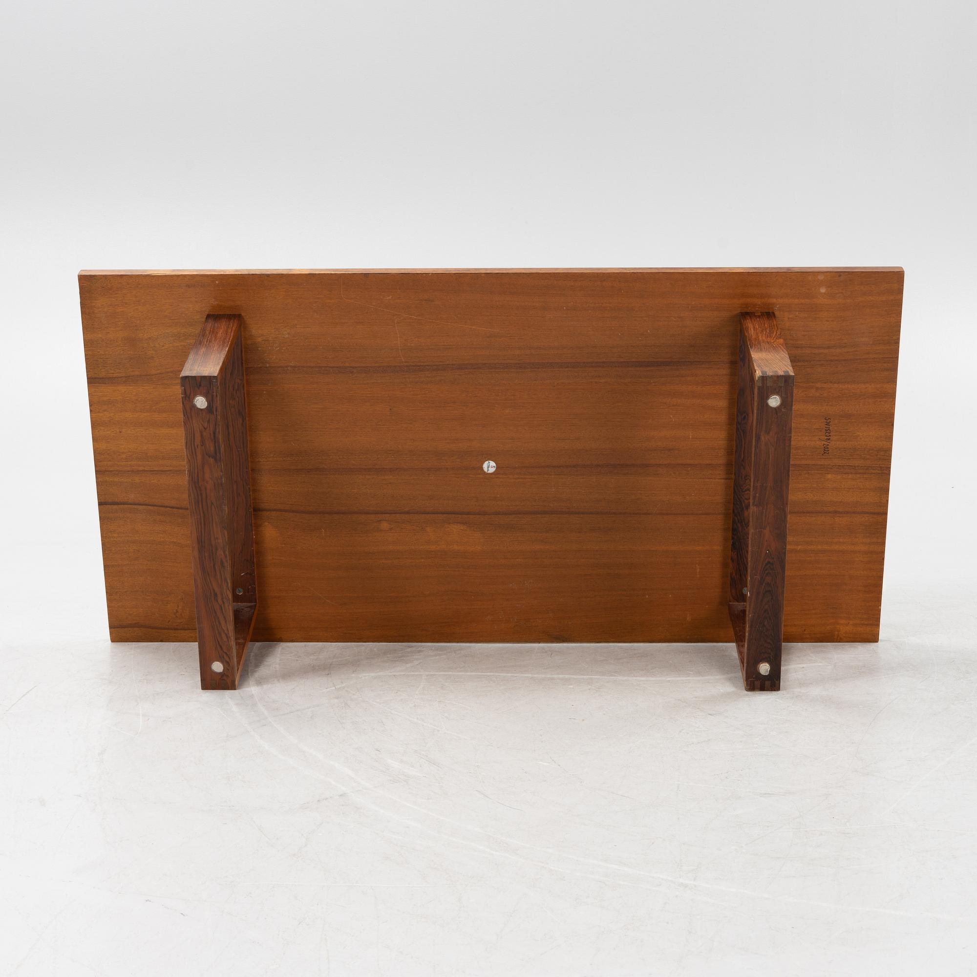 Poul Cadovius, a rosewood veneered coffee table, France & Son, 1960's.