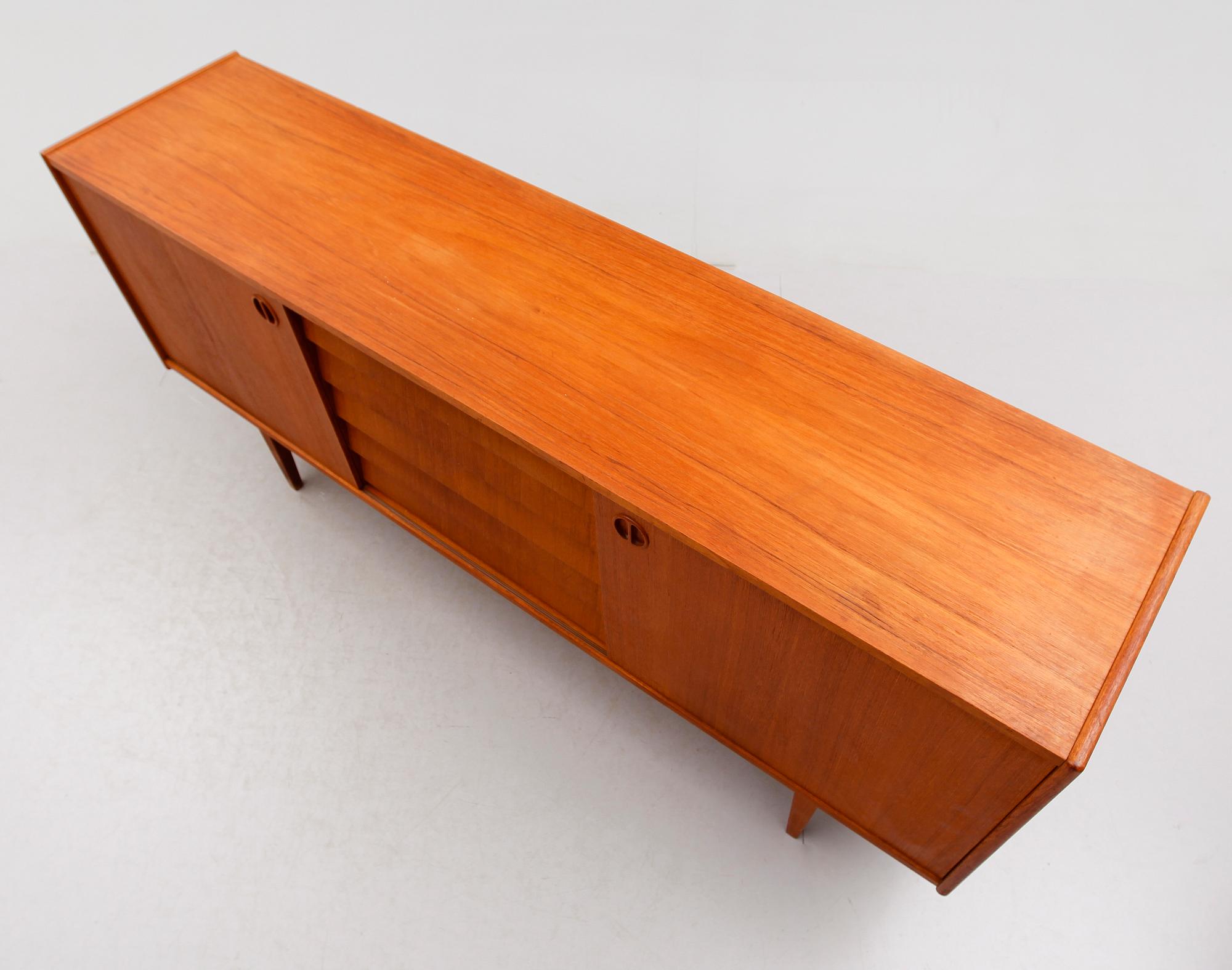 SIDEBOARD, 1900-talets andra hälft.