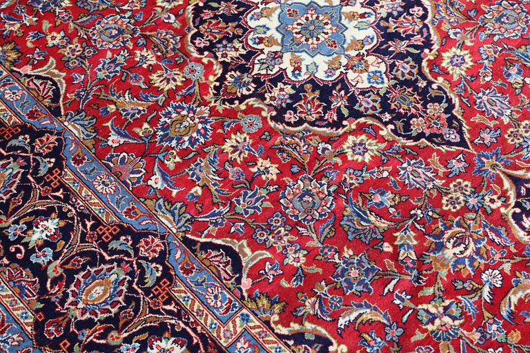 Matta, Keshan, ca 298 x 195 cm.