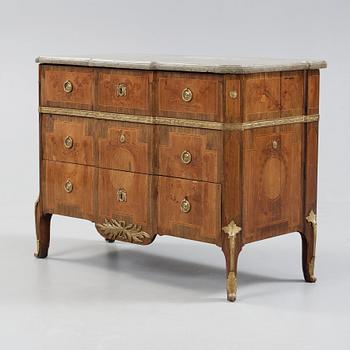 A Gustavian late 18th century commode.