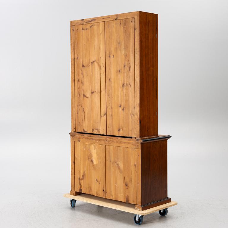 Bookcabinet, second half of the 19th century.