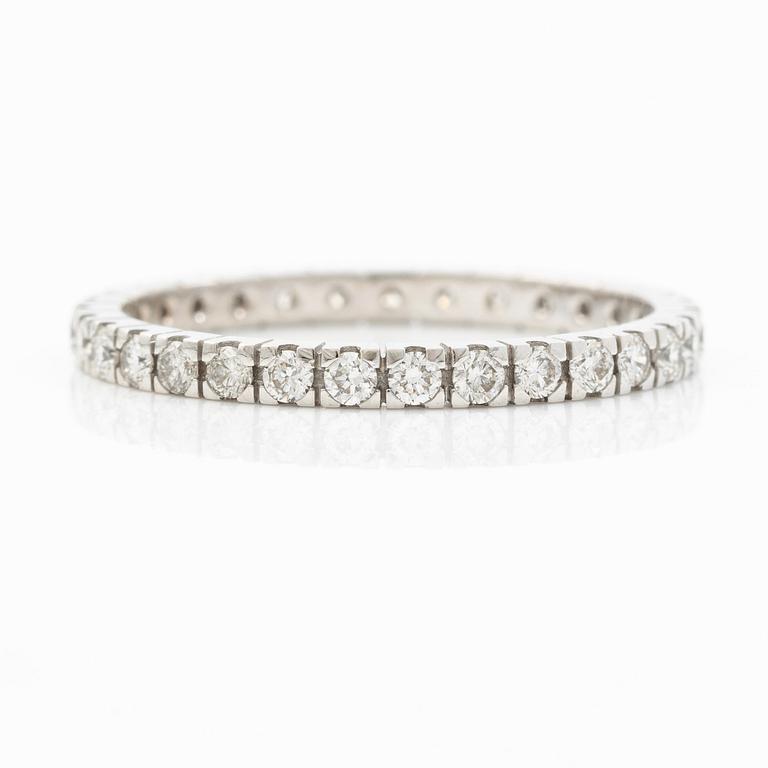 Ring, full eternity band, 18K white gold set with brilliant-cut diamonds.