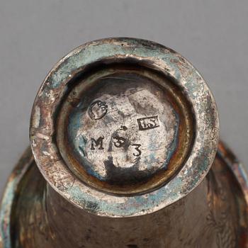 BÄGARE samt TUMLARE, 6+1 st, silver, bland annat Mikael Hammarberg, Härnösand, 1778. 1700/1800-tal. Vikt ca 198 gram.