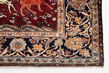 A Chahar Mahal va Bakhtiar carpet  ca 393 x 300 cm.