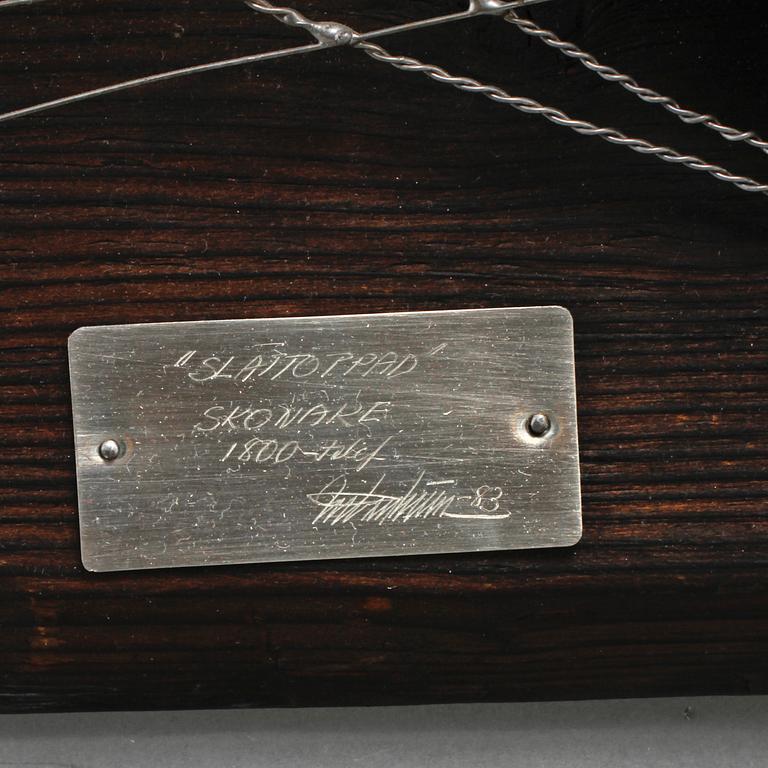 URBAN STRÖM, 2 st, väggskulpturer, signerade och daterade -82 och -83.