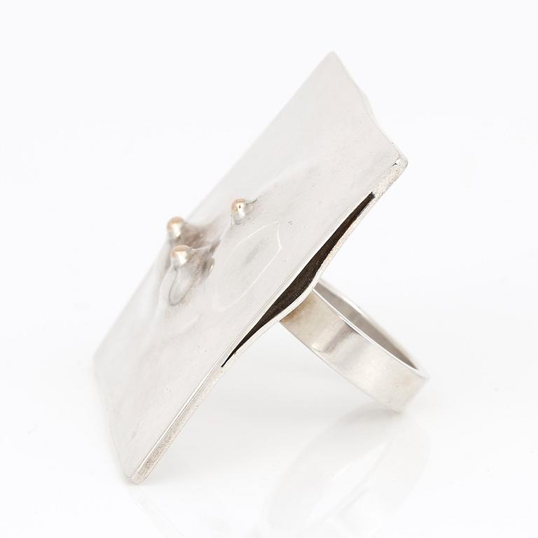 RING, sterlingsilver, Rolf Karlsson, Grillby, 1991. Total vikt ca 42,95 g.