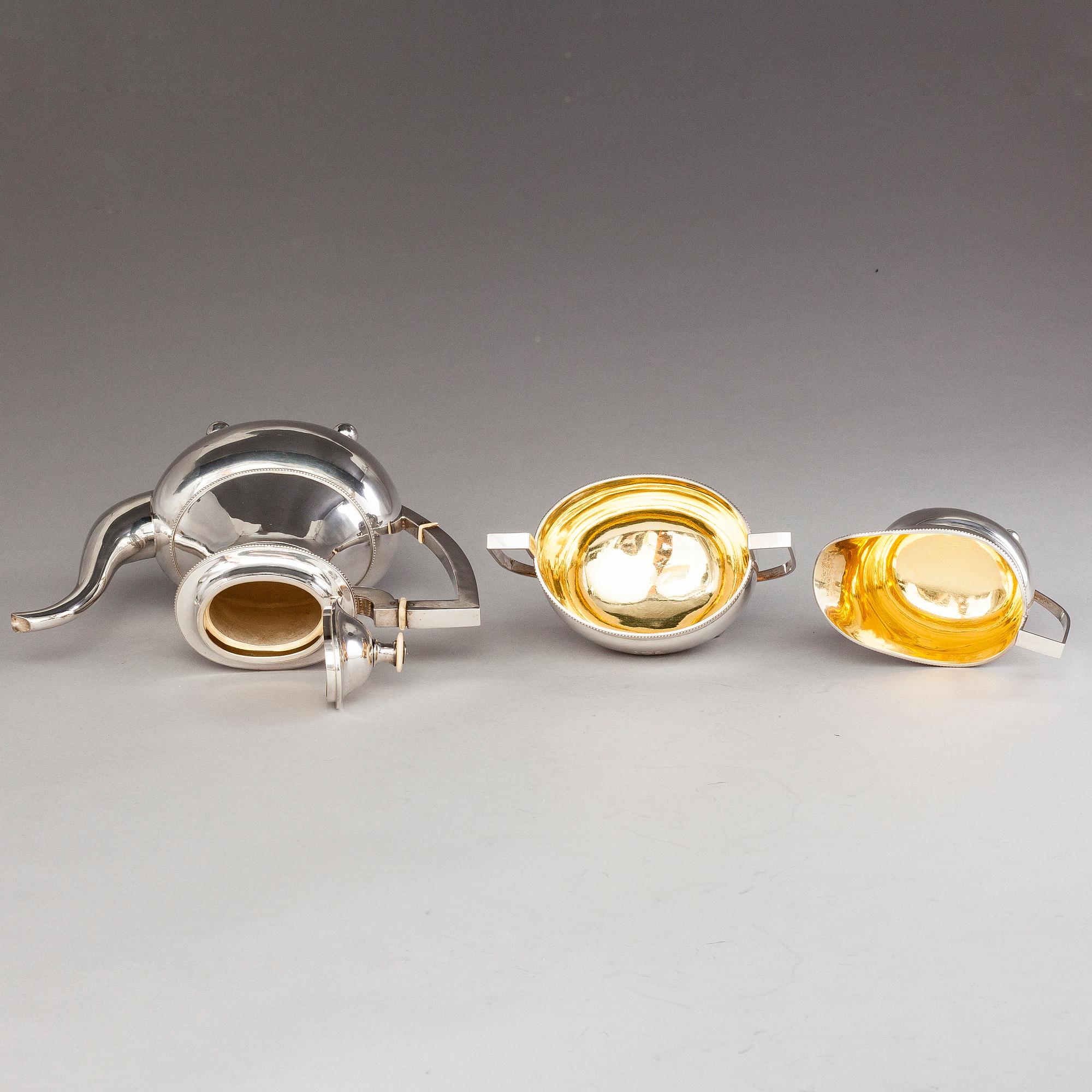 VILLE (Wilhelm) PORTHAN, A 3-piece silver coffee set, Wiborg 1919.