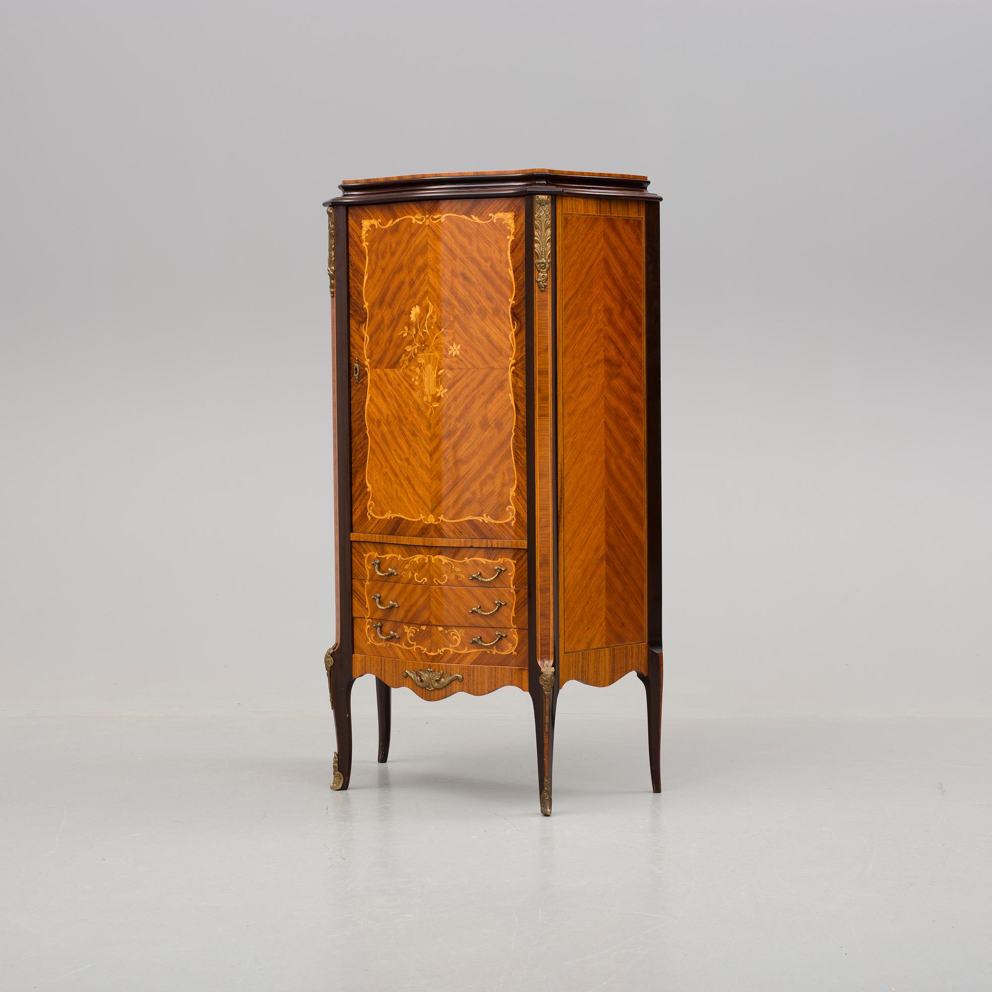 SKÅP, Louis XVI-stil, 1900-talets mitt.