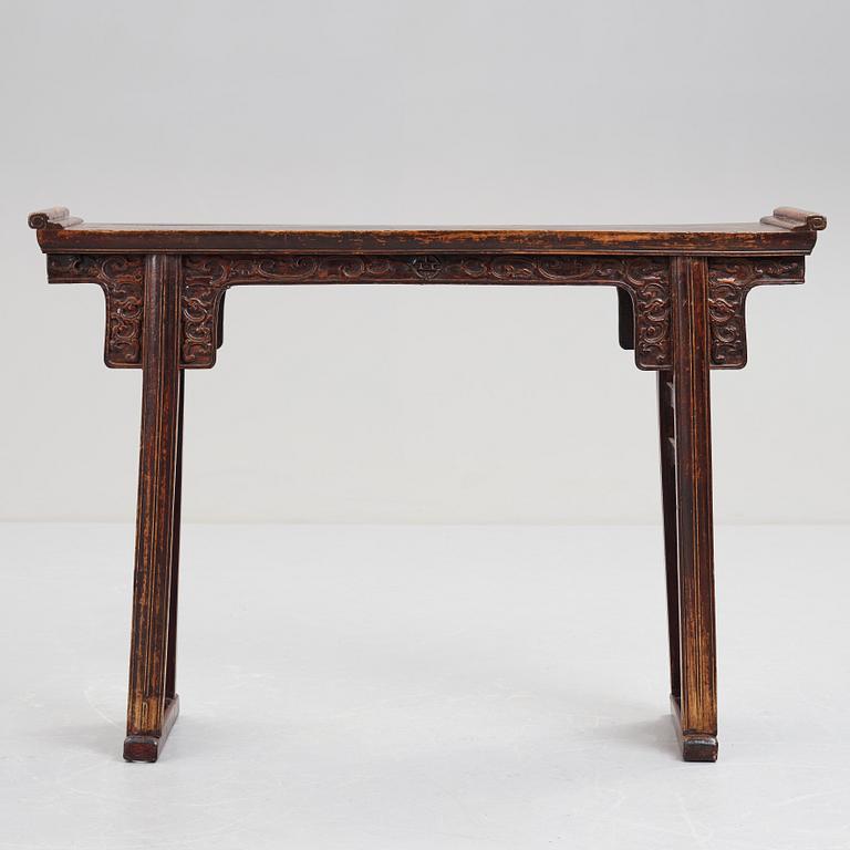 An altar table, Qing dynasty.