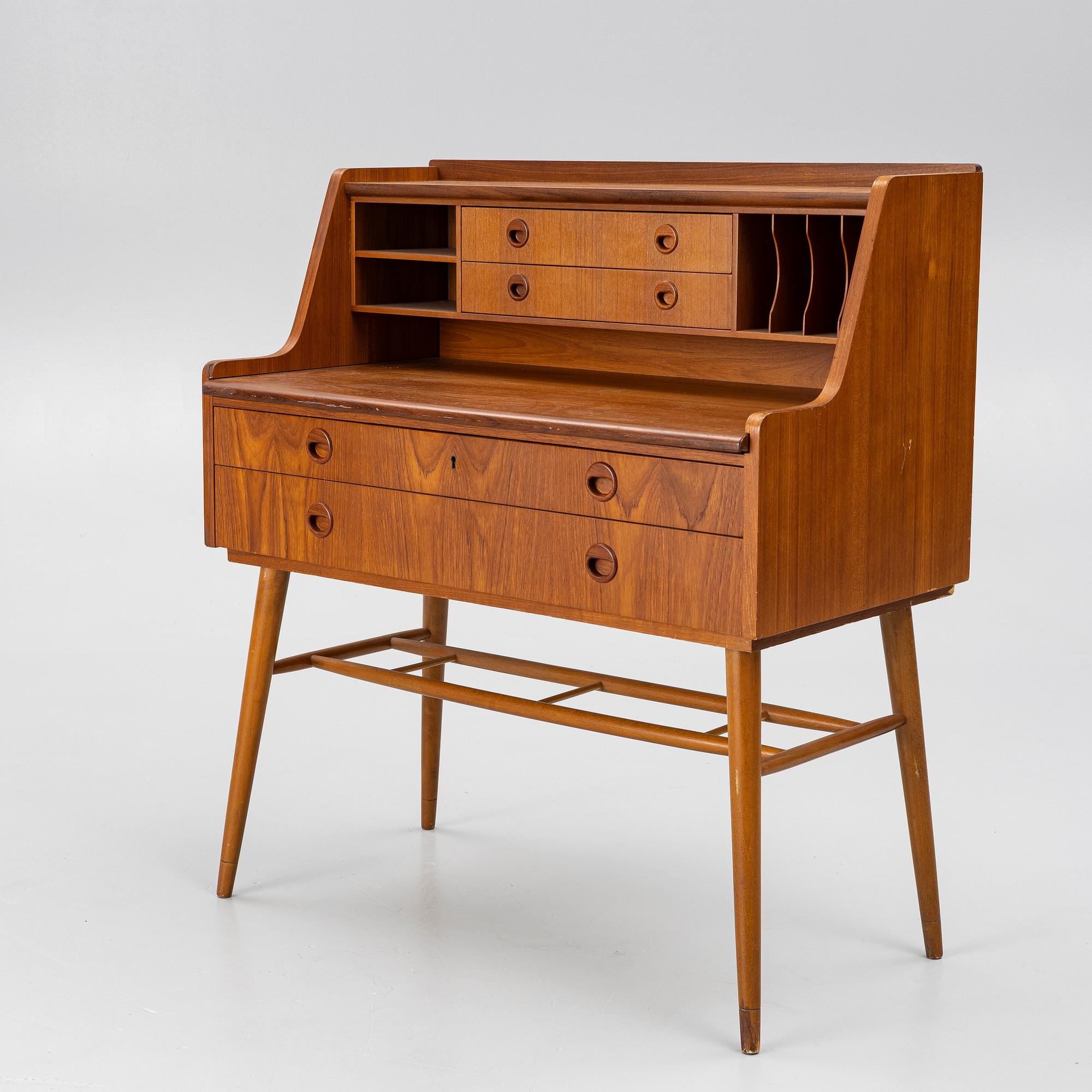 Desk, AB Bröderna Gustafssons Träindustri, Markaryd, 1950s.