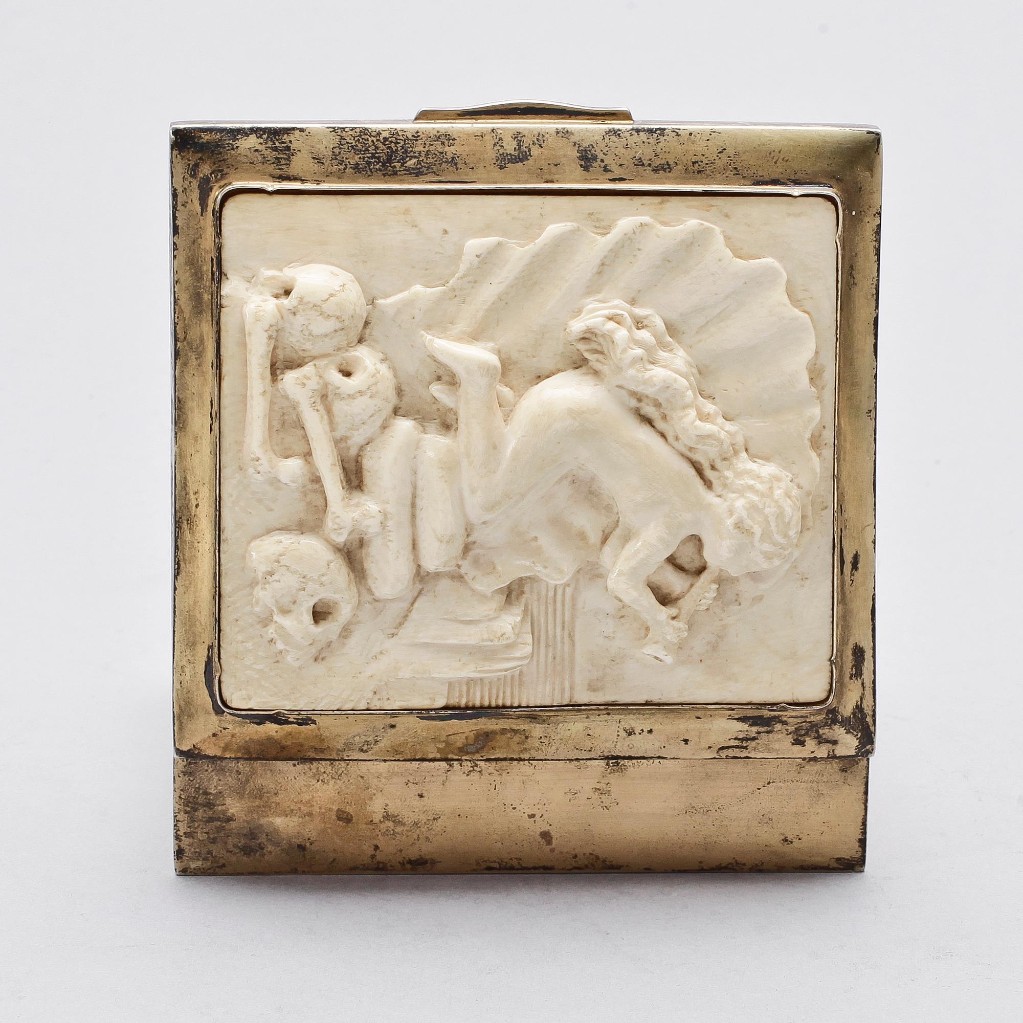 ETUI, silver, ben, CG Hallberg, Stockholm 1927. Totalvikt ca 280 gram.