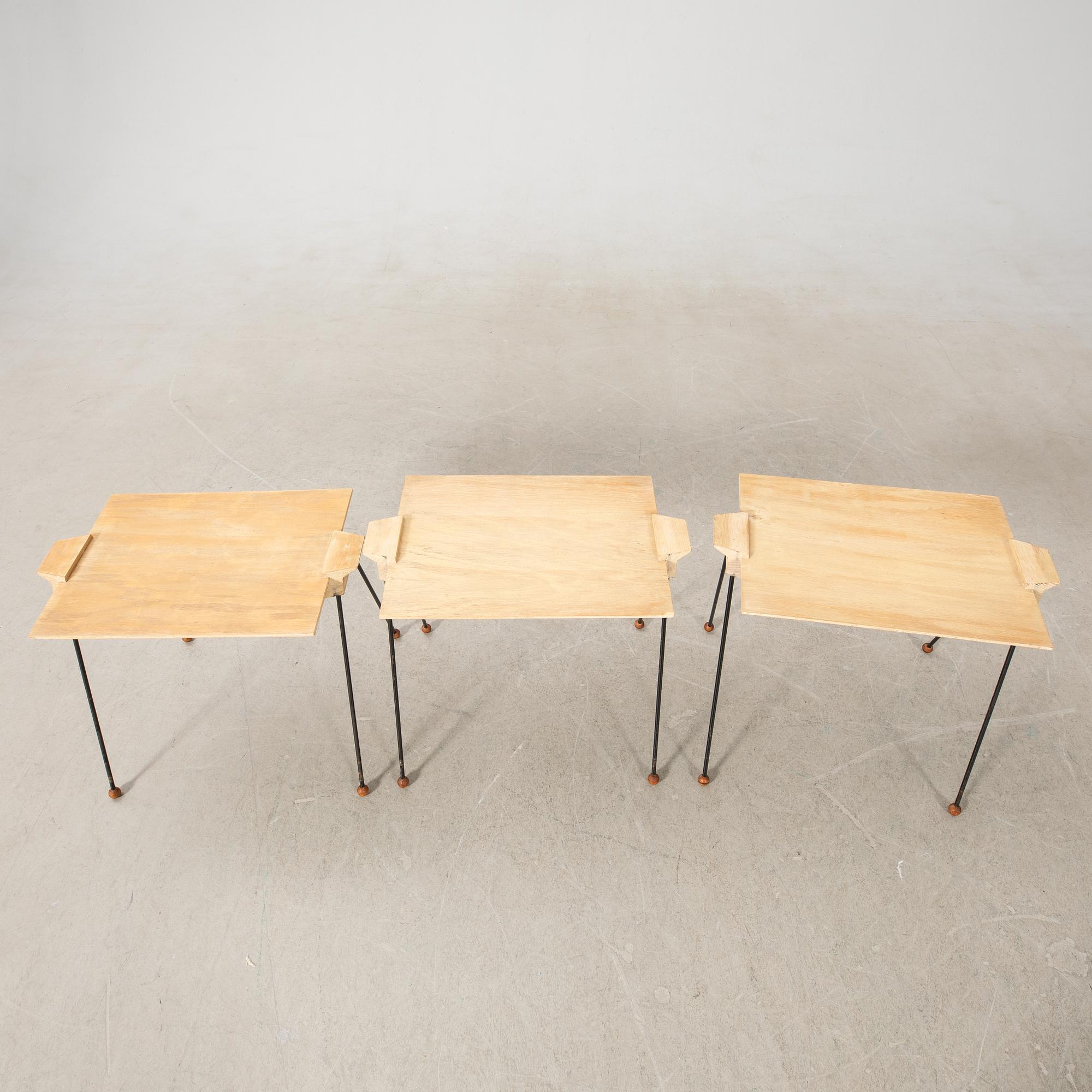 Sidobord/TV-bord 3 st 1900-talets andra hälft.