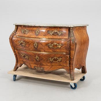 Cabinet Rococo, mid-18th century.