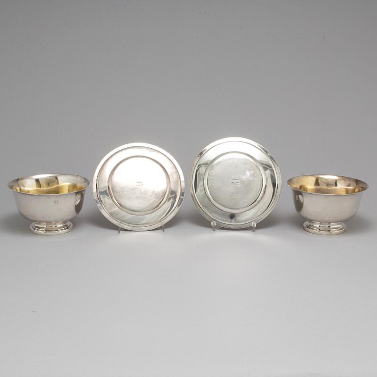 A pair of Swedish 19th century parcel-gilt silver sauce bowls, mark of JP Gronvall, Stockholm 1821.