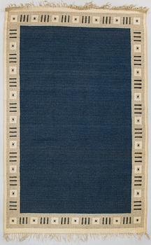 A 1930s Finnish flat weave carpet. Circa 200x130 cm.