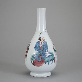 VAS, porslin, Kina, 1900-tal.