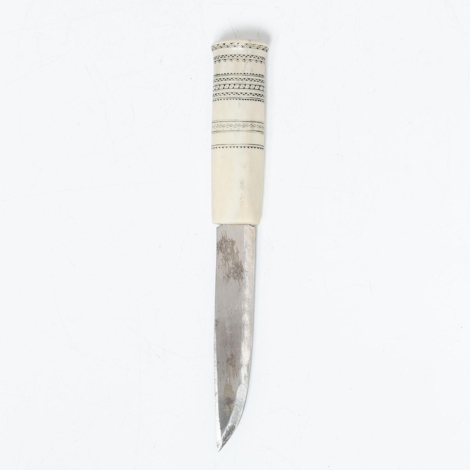 Half-horn knife, signed.