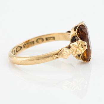 Ring 18K gold with citrine.