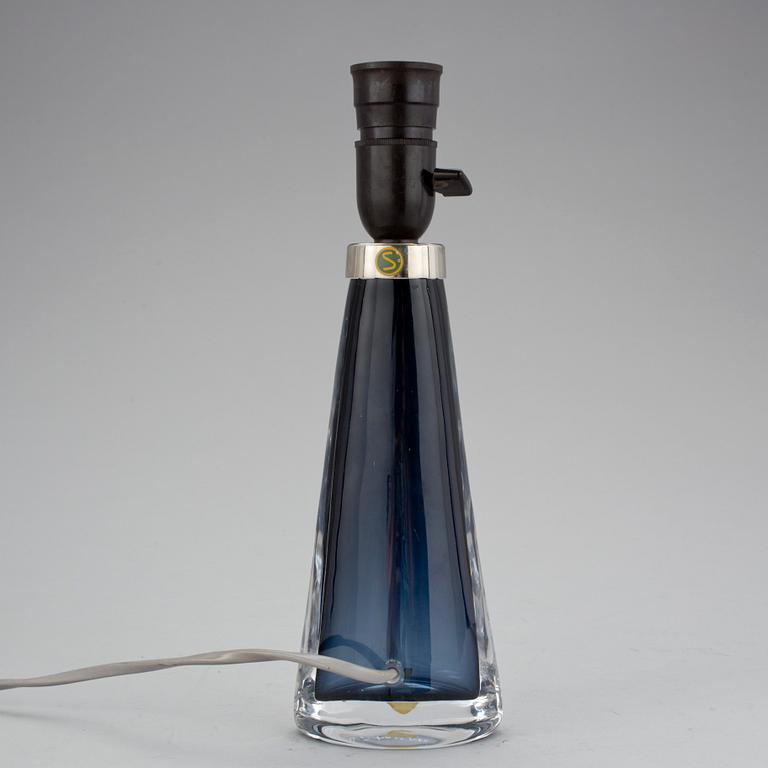 BORDSLAMPA, glas, Carl Fagerlund, signerad, Orrefors, 1960-tal.