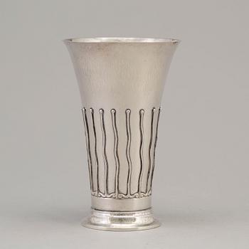 A Danish Art Nouveau silver beaker maker's mark A.N. Dragsted, Copenhagen, 1918.