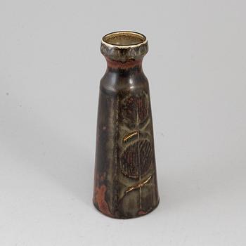 CARL-HARRY STÅLHANE, a stoneware vase, signed, Rörstrand, 1900-tal.