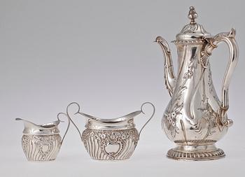 KAFFESERVIS, 3 delar, silver, London resp Sheffield, 1800- resp 1900-tal. Tot 1158g.