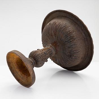 A cast iron bird bath 19th/20th century.