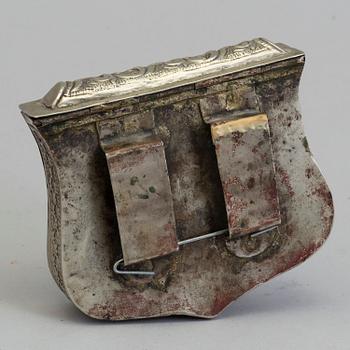 SNAPPLÅSPISTOL, Kaukasisk samt KARTUSCHVÄSKA, 1800-tal.