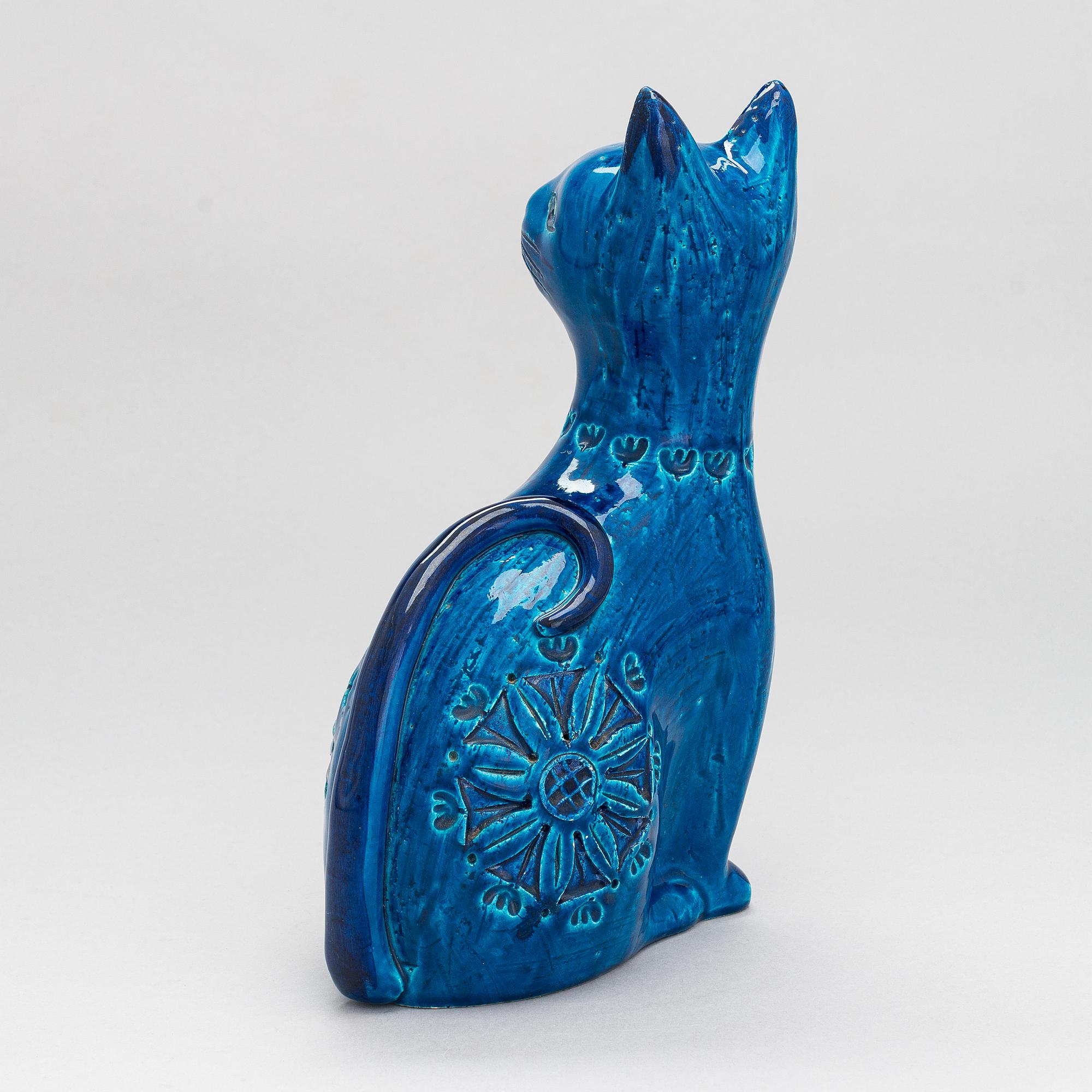 Aldo Londi, A ceramic cat from the Siviglia blu persiano series by Bitossi, Italy 1963-65.