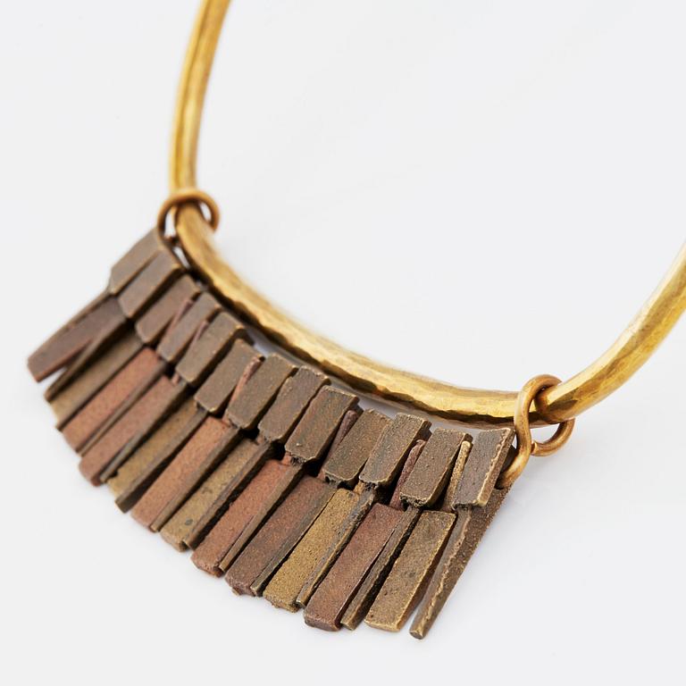 Inga-Britt "Ibe" Dahlquist, a bronze necklace, Visby.