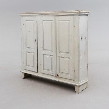 SKÅPSÖVERDEL, 1800-talets första hälft.