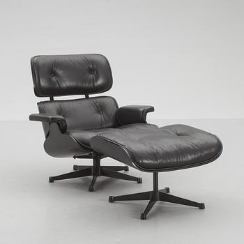 FÅTÖLJ med FOTPALL, "Lounge Chair", Charles & Ray Eames, ICF.