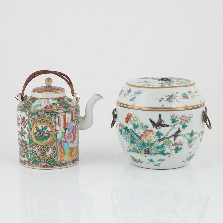 Tekanna, porslin, Kanton, och skål med lock, porslin, Kina, Qingdynastin, 1800-tal.