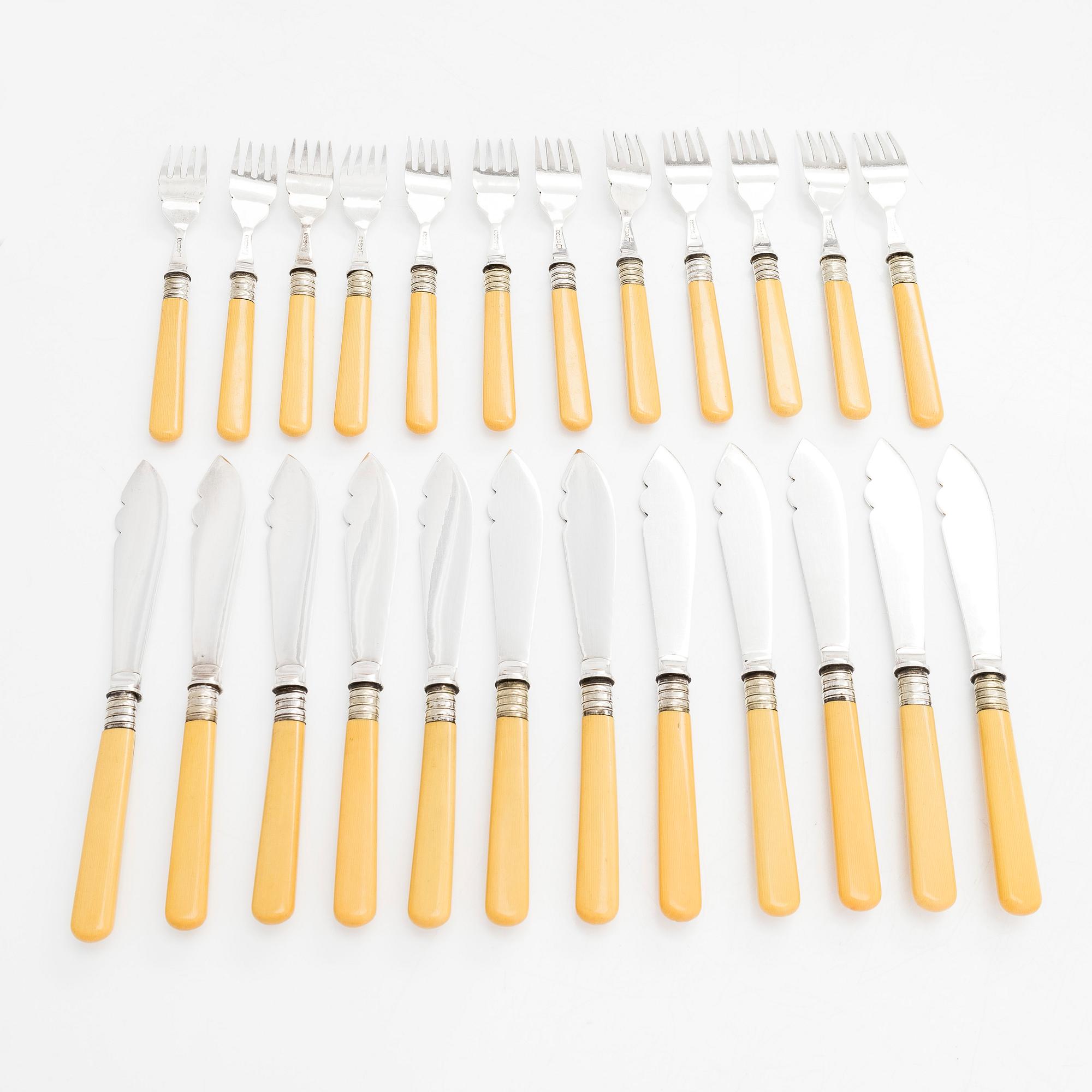 A set of 24 pcs silver plated fish cutlery, England, early 1900s.