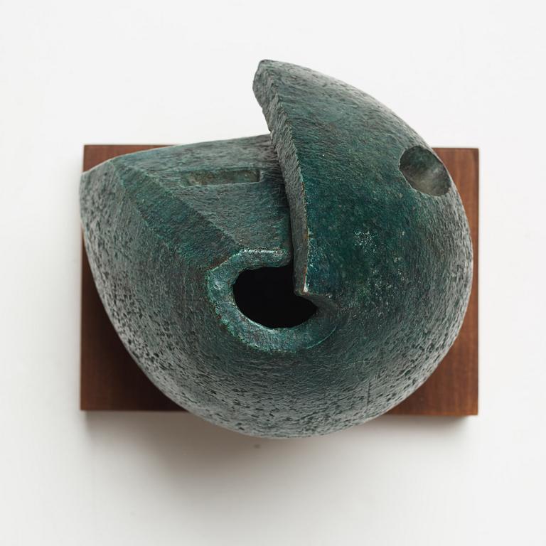 Kathe Lipin, sculpture, bronze, signed K Lipin.