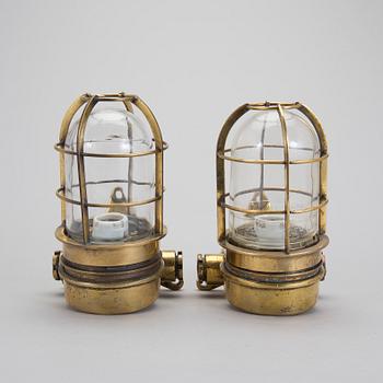 FARTYGSLAMPETTER, ett par, 1900-talets första hälft.