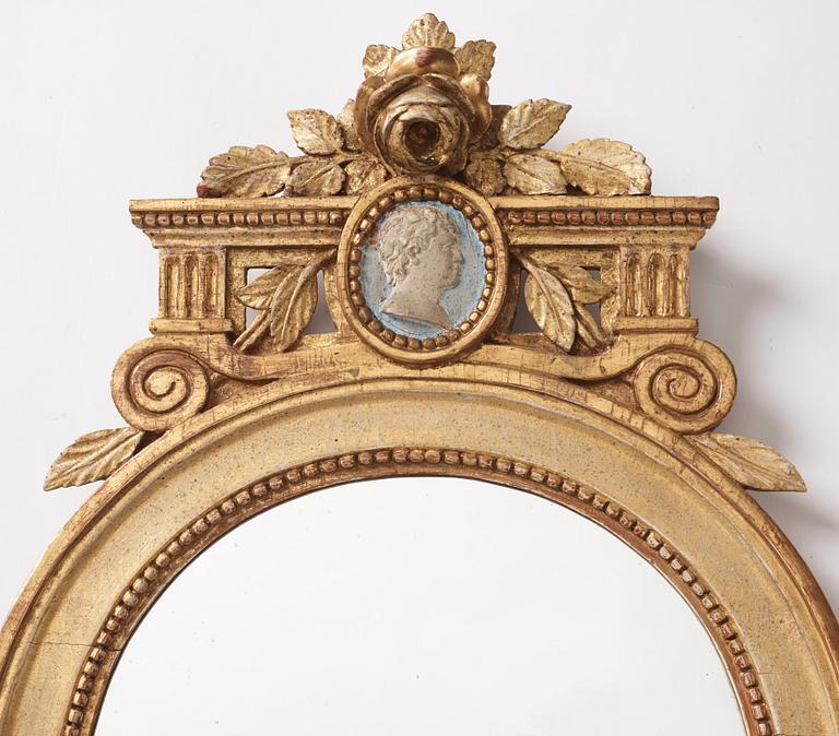 A pair of Gustavian giltwood mirrors by O. Wetterberg (master 1785-1803).