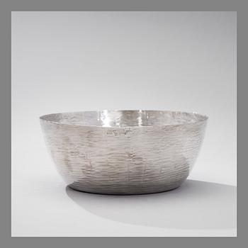 TAPIO WIRKKALA, BOWL. Signed TW. Silver 830. Kultakeskus, Hämeenlinna 1988.