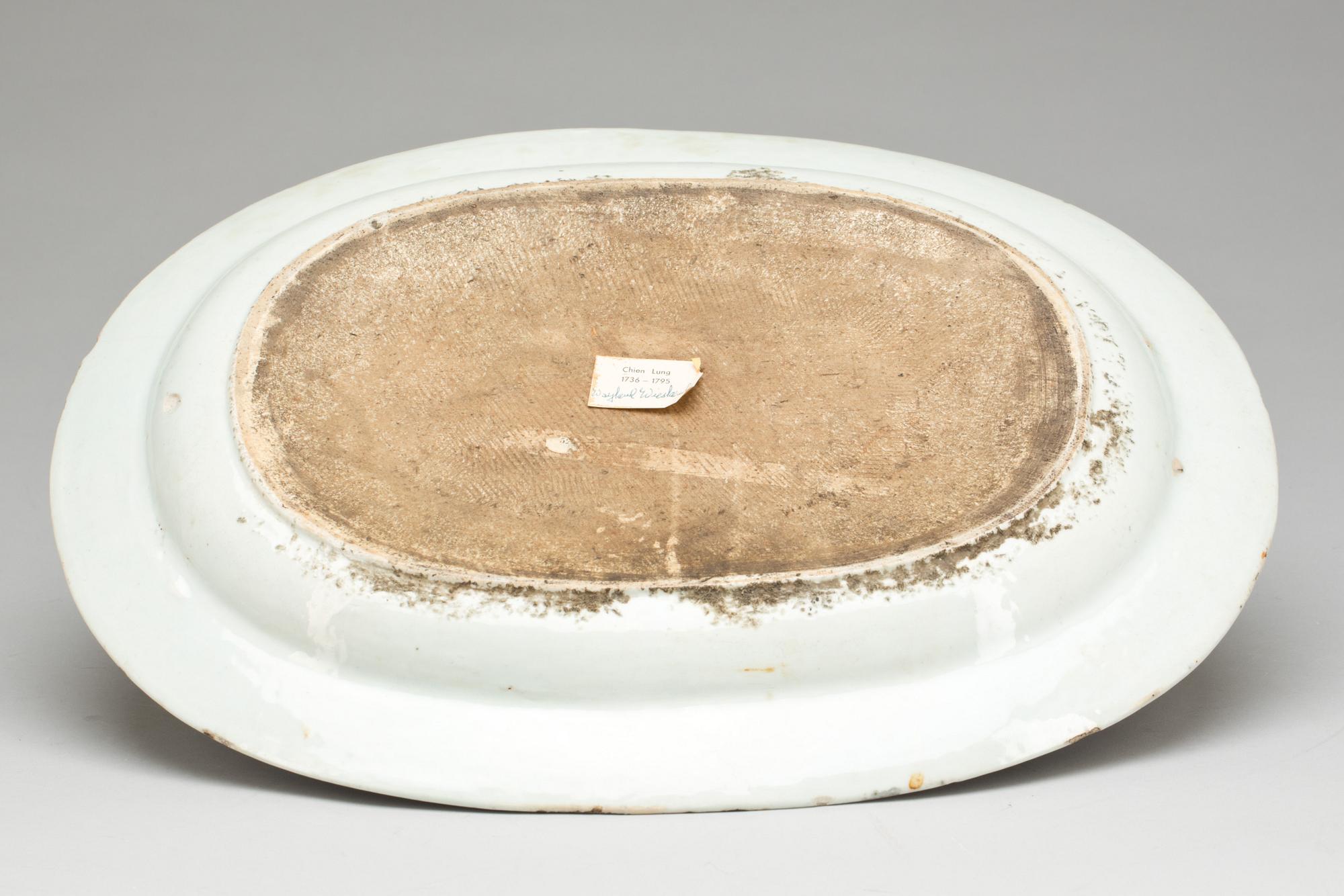 STEKFAT, kompaniporslin. Qing dynastin, Qianlong (1736-95).