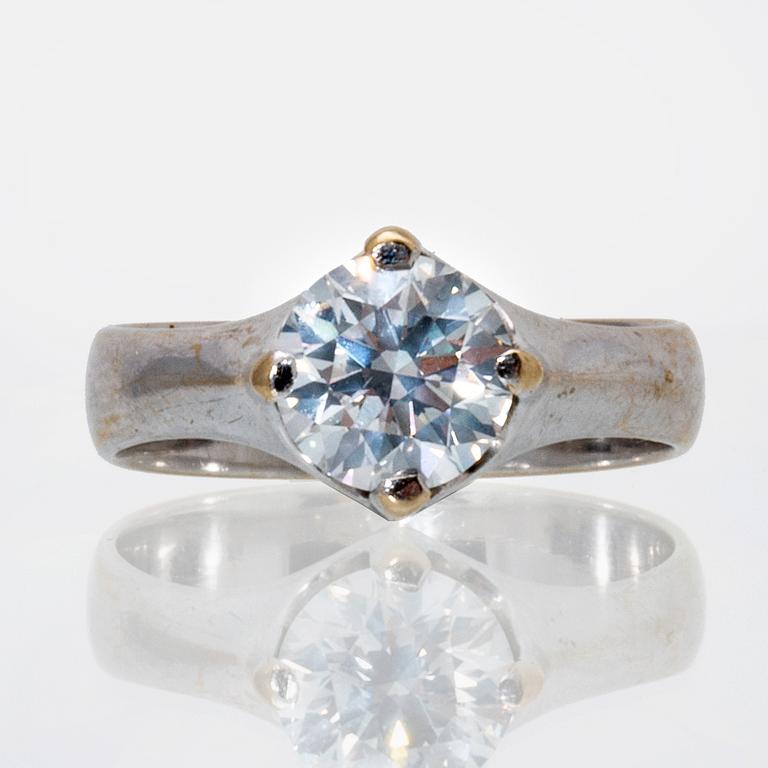 Ring 18K vitguld med 1 briljant 1,52 ct H SI1, GIA certifikat 2010.