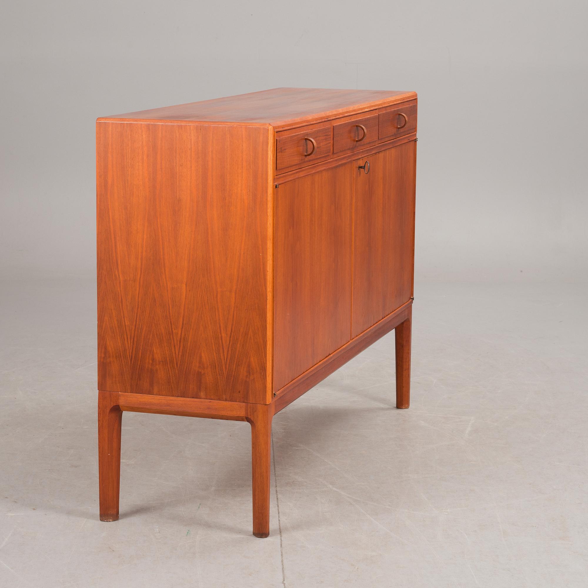 SIDEBOARD, Design Bertil Fridhagen för Bodafors, 1961.