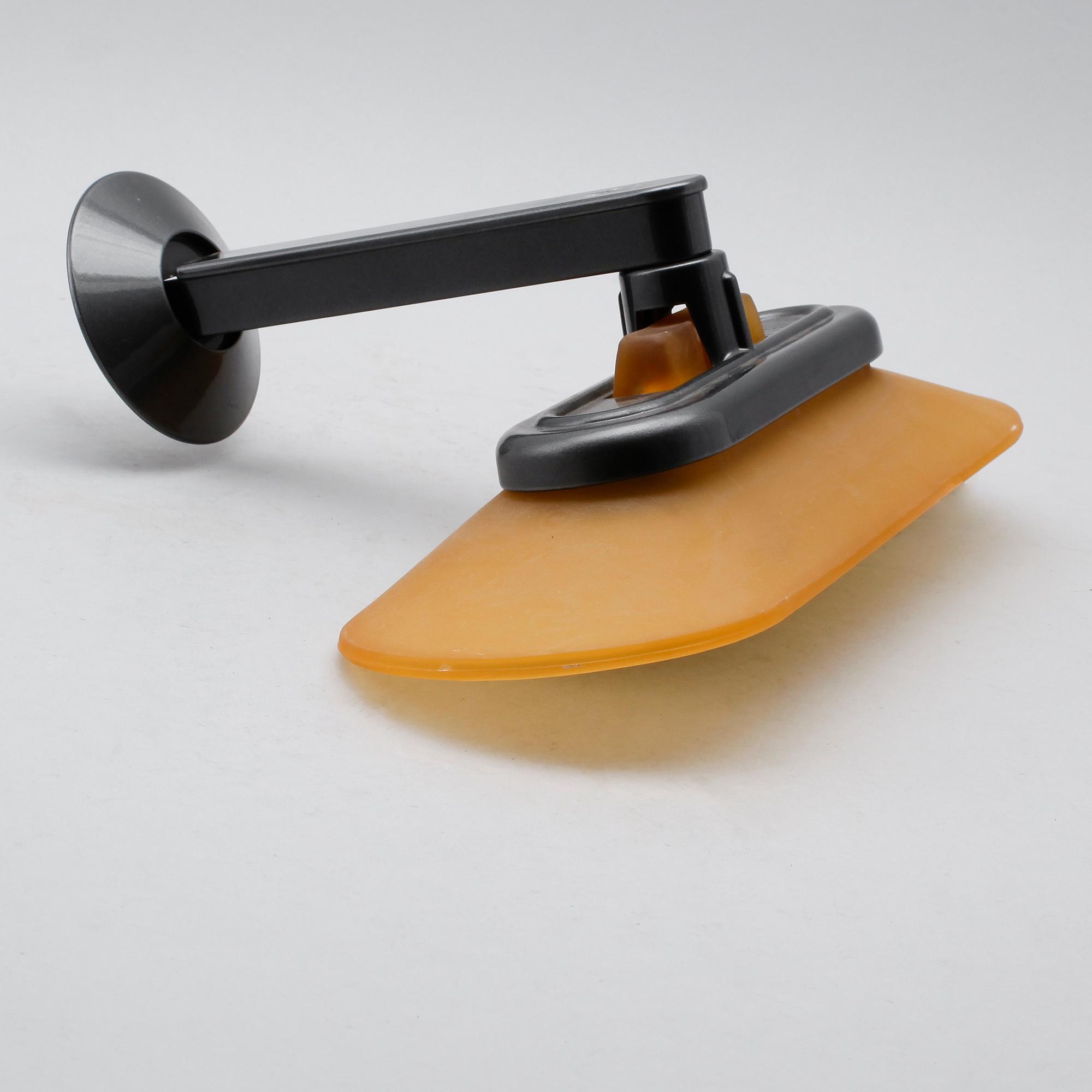 VÄGGLAMPA, metall och glas, Arteluce, Italien, 1900-/2000-tal.