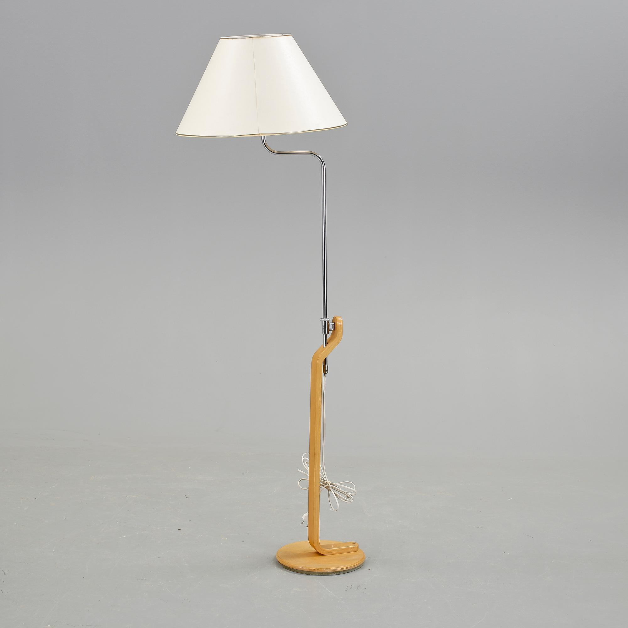 GOLVLAMPA, Ateljé Lyktan, 1900-talets andra hälft.