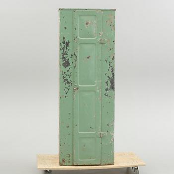 INDUSTRISKÅP / KLÄDSKÅP, 1900-talets mitt.